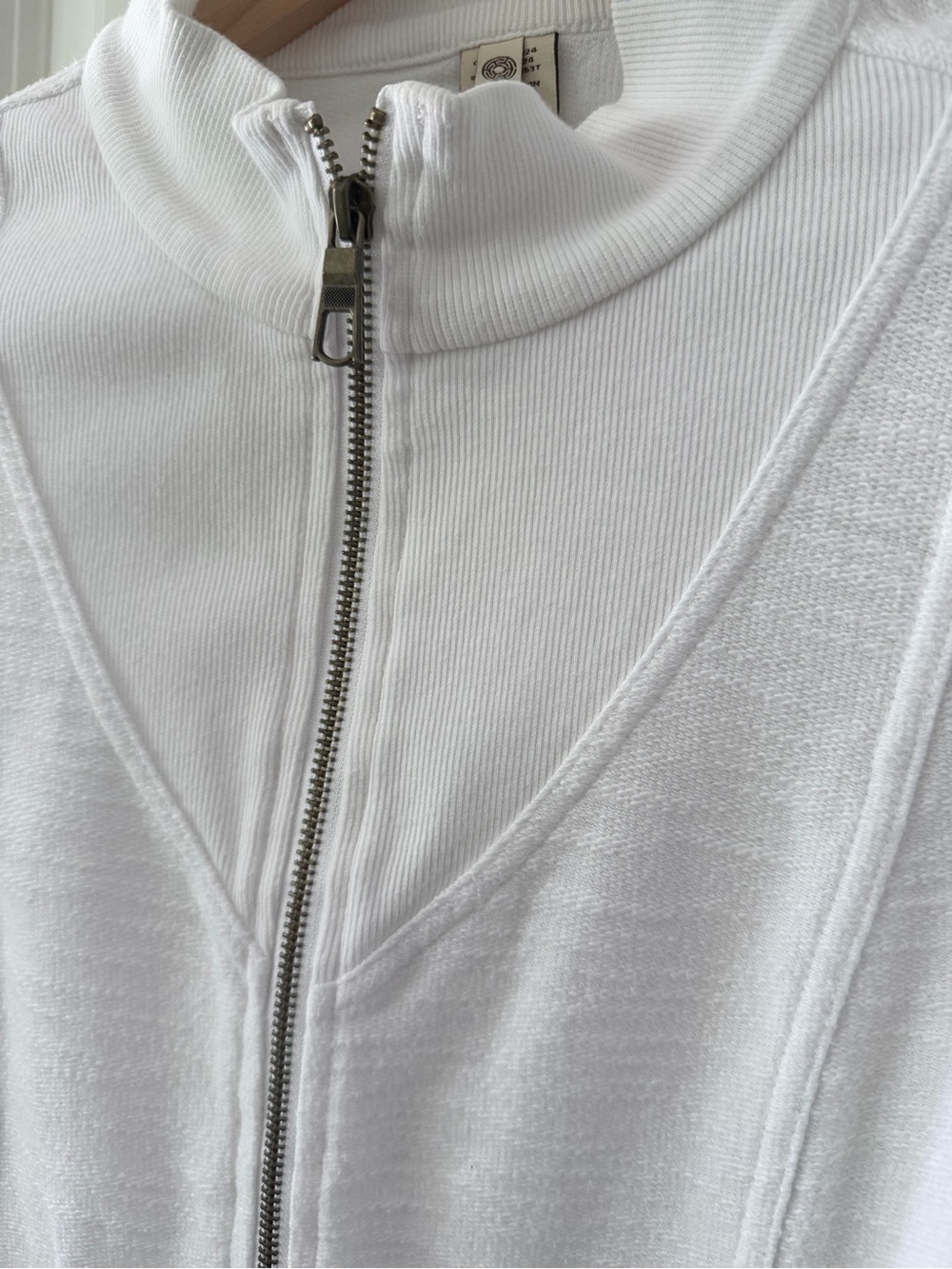 XCVI White Ribbed Zip High-Low jacket CROCHET LACE back small